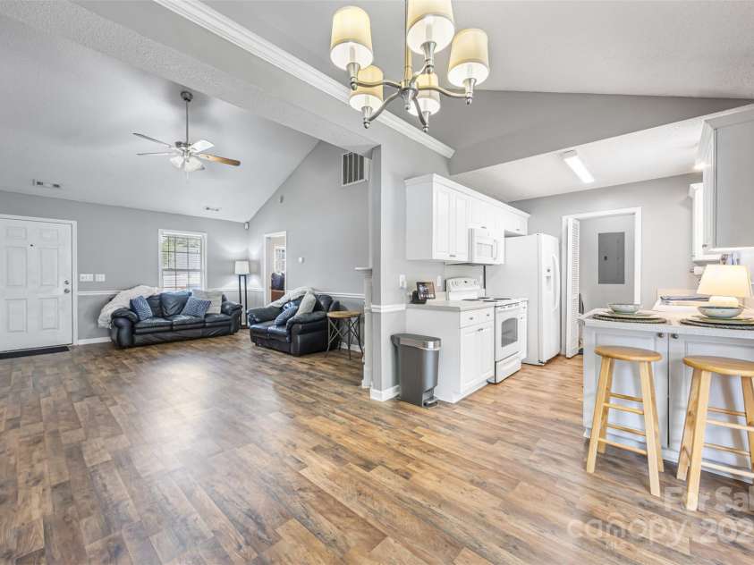 311 Masters Drive, Rock Hill, SC 29732.  MLS# CAR4252874, YatesRealty ID 13984. Open floor plan