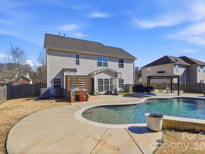 6004 Brook Valley Run, Monroe, NC 28110.  MLS# CAR4344182, YatesRealty ID 13984. Outdoor oasis!