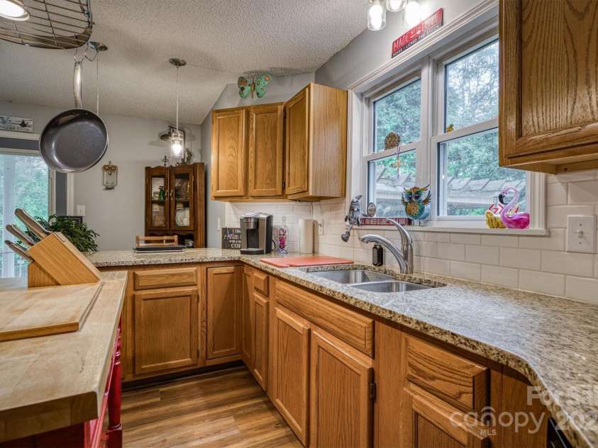 3085 Hunters Ridge Court, Morganton, NC 28655.  MLS# CAR4246443, YatesRealty ID 13985. 