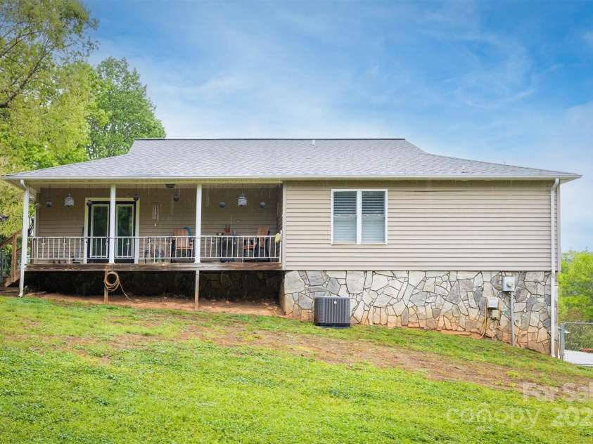 3085 Hunters Ridge Court, Morganton, NC 28655.  MLS# CAR4246443, YatesRealty ID 13985. 
