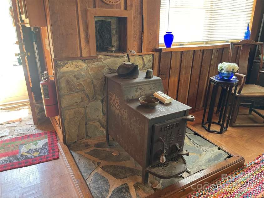 347 Elk Road, Sylva, NC 28779.  MLS# CAR4202079, YatesRealty ID 13987. 