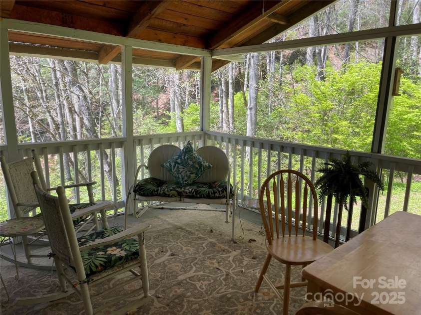 347 Elk Road, Sylva, NC 28779.  MLS# CAR4202079, YatesRealty ID 13987. 