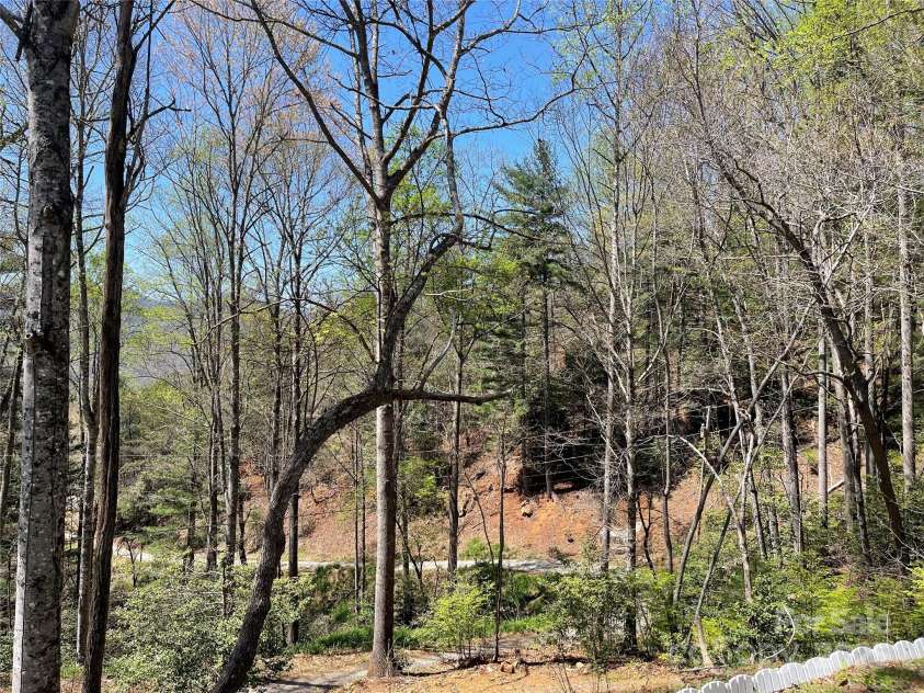 347 Elk Road, Sylva, NC 28779.  MLS# CAR4202079, YatesRealty ID 13987. 