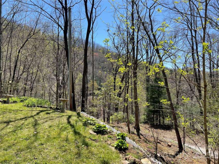 347 Elk Road, Sylva, NC 28779.  MLS# CAR4202079, YatesRealty ID 13987. 