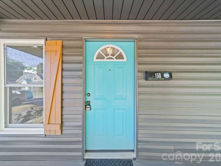 150 Cedar Drive, Concord, NC 28025.  MLS# CAR4368296, YatesRealty ID 13988. 
