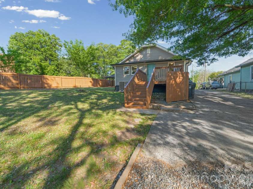 150 Cedar Drive, Concord, NC 28025.  MLS# CAR4368296, YatesRealty ID 13988. 