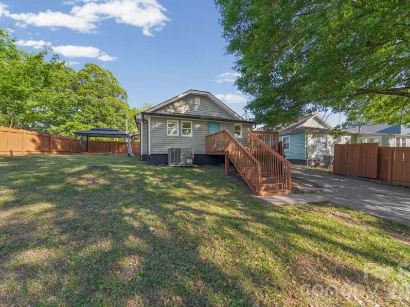 150 Cedar Drive, Concord, NC 28025.  MLS# CAR4368296, YatesRealty ID 13988. 