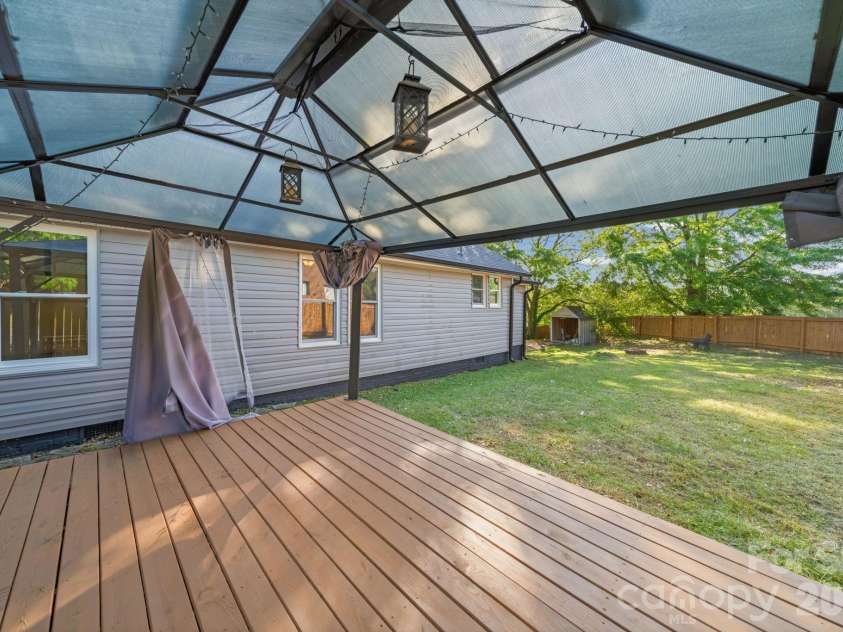 150 Cedar Drive, Concord, NC 28025.  MLS# CAR4368296, YatesRealty ID 13988. 