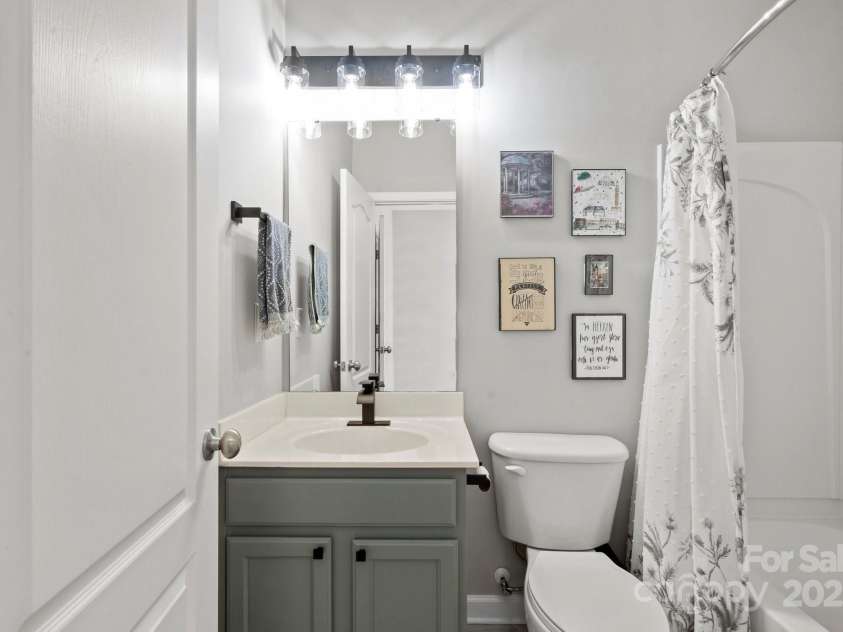 164 Singleton Road, Mooresville, NC 28117.  MLS# CAR4242800, YatesRealty ID 13988. Secondary bathroom