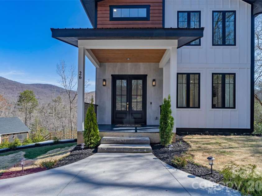 26 Pineview Road, Fairview, NC 28730.  MLS# CAR4357882, YatesRealty ID 13989. 