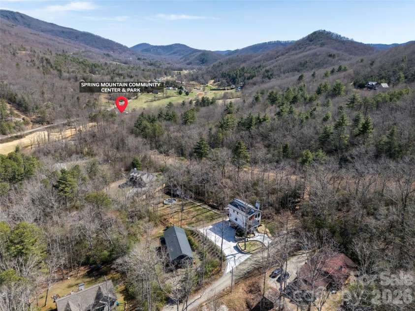 26 Pineview Road, Fairview, NC 28730.  MLS# CAR4357882, YatesRealty ID 13989. Community center view