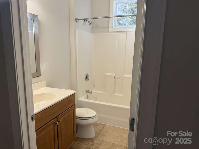 18 Eagle Pointe Way, Flat Rock, NC 28731.  MLS# CAR4306261, YatesRealty ID 1399. 