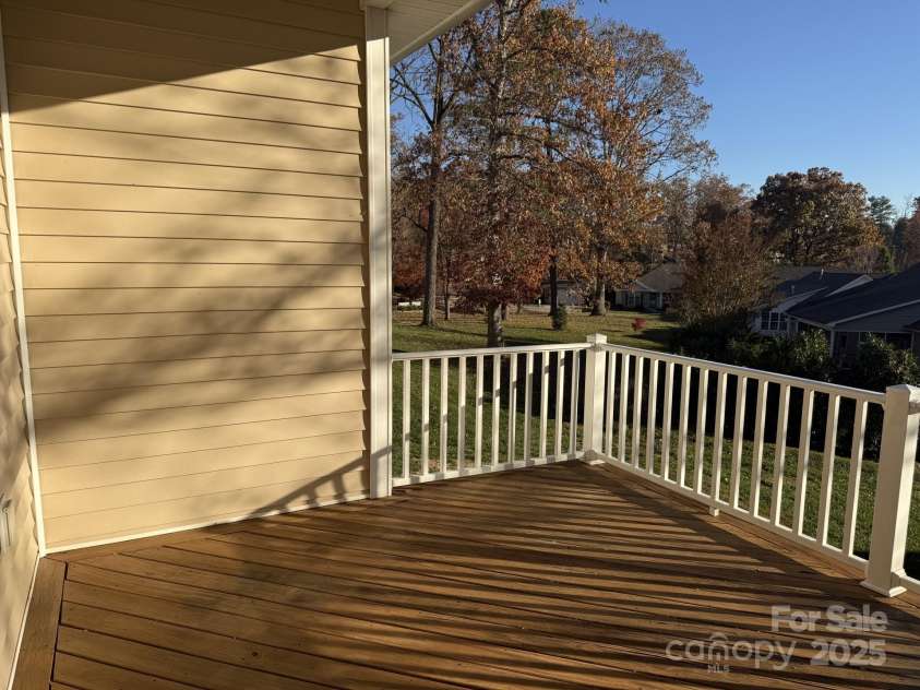 18 Eagle Pointe Way, Flat Rock, NC 28731.  MLS# CAR4306261, YatesRealty ID 1399. 