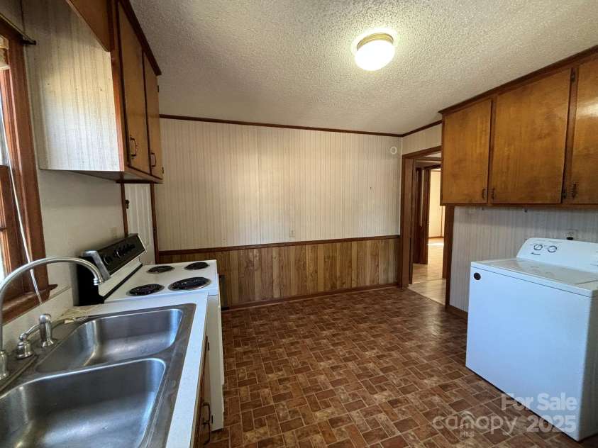 701 Eldorado Street, Troy, NC 27371.  MLS# CAR4220545, YatesRealty ID 1399. 