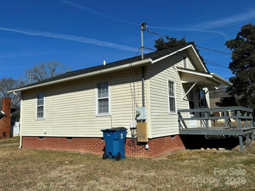 701 Eldorado Street, Troy, NC 27371.  MLS# CAR4220545, YatesRealty ID 1399. 