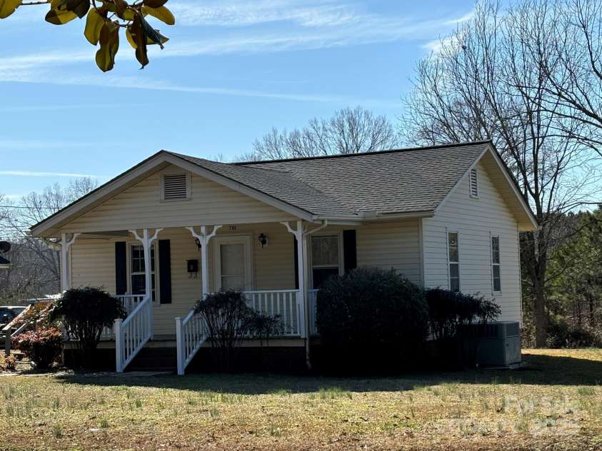701 Eldorado Street, Troy, NC 27371.  MLS# CAR4220545, YatesRealty ID 1399. 