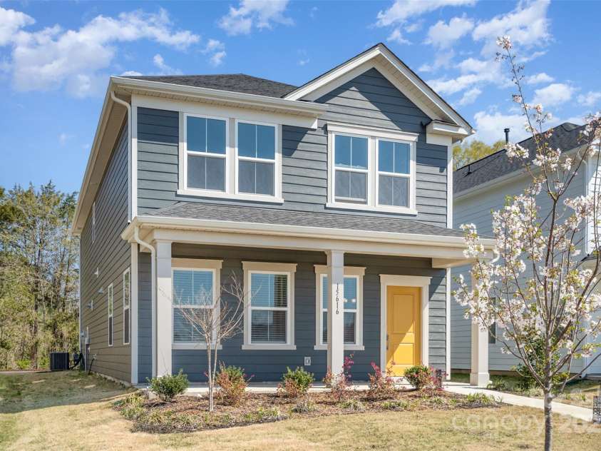 15616 Parkside Crossing Drive, Charlotte, NC 28278.  MLS# CAR4240173, YatesRealty ID 13990. 
