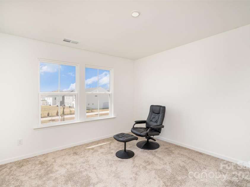 15616 Parkside Crossing Drive, Charlotte, NC 28278.  MLS# CAR4240173, YatesRealty ID 13990. 