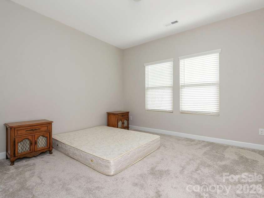 14816 Batteliere Drive, Charlotte, NC 28278.  MLS# CAR4362164, YatesRealty ID 13991. 