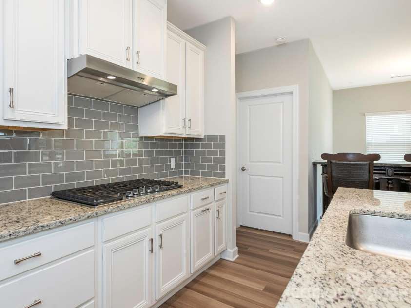 14816 Batteliere Drive, Charlotte, NC 28278.  MLS# CAR4362164, YatesRealty ID 13991. 