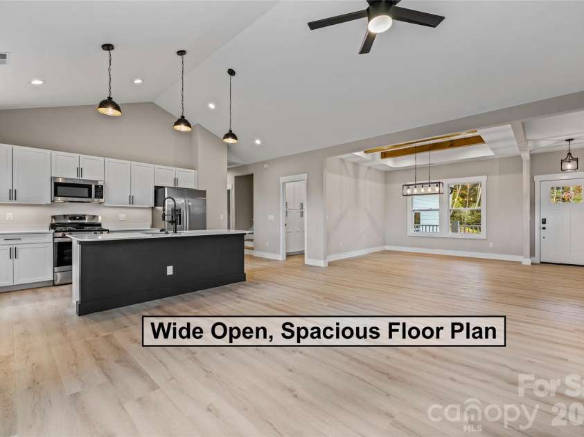 529 Waters Road, Hendersonville, NC 28792.  MLS# CAR4341602, YatesRealty ID 13992. 