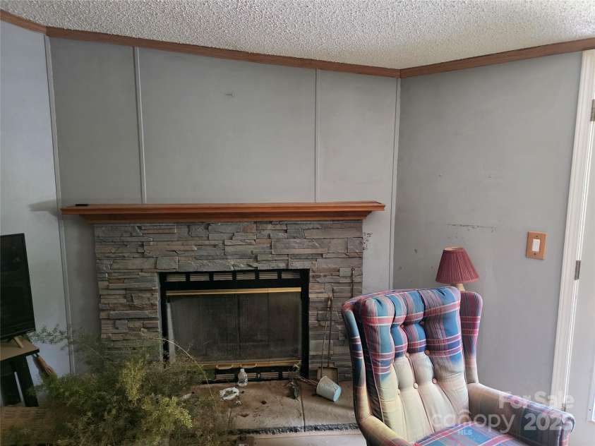 926 Hyder Mountain Road, Clyde, NC 28721.  MLS# CAR4258131, YatesRealty ID 13992. 