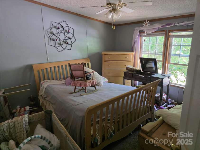 926 Hyder Mountain Road, Clyde, NC 28721.  MLS# CAR4258131, YatesRealty ID 13992. 