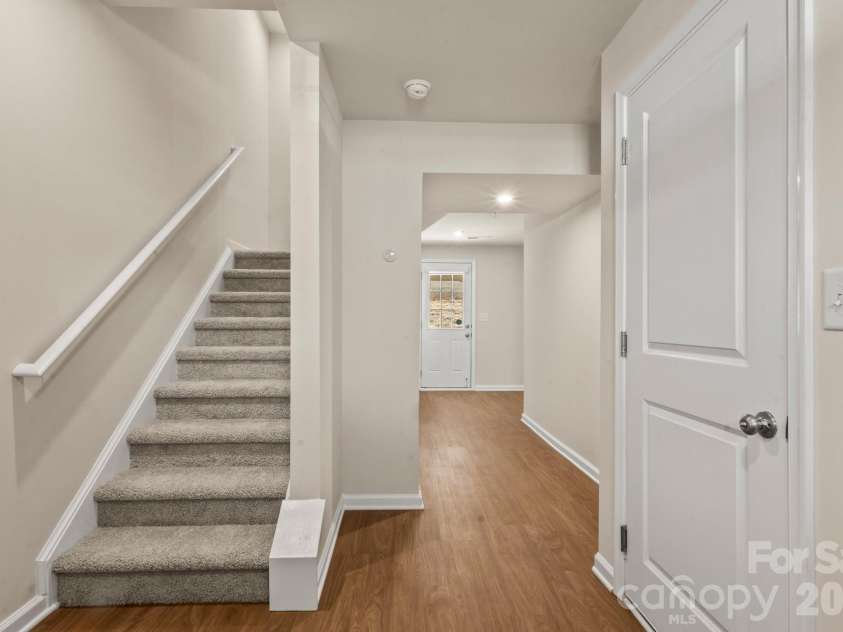 2615 McCurdy Trail, Charlotte, NC 28269.  MLS# CAR4353470, YatesRealty ID 13993. 