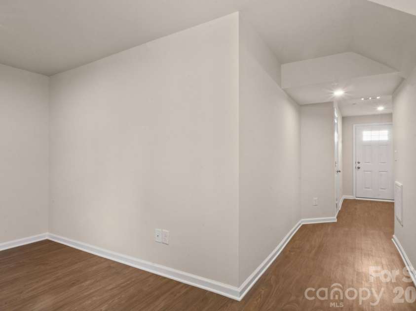 2615 McCurdy Trail, Charlotte, NC 28269.  MLS# CAR4353470, YatesRealty ID 13993. 
