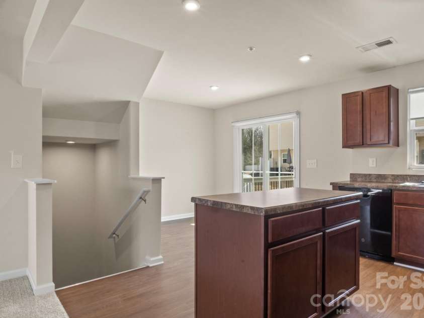 2615 McCurdy Trail, Charlotte, NC 28269.  MLS# CAR4353470, YatesRealty ID 13993. 