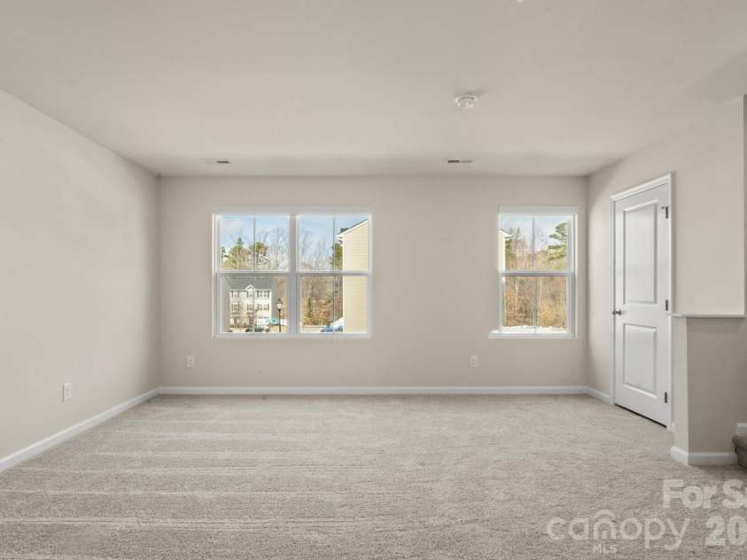 2615 McCurdy Trail, Charlotte, NC 28269.  MLS# CAR4353470, YatesRealty ID 13993. 