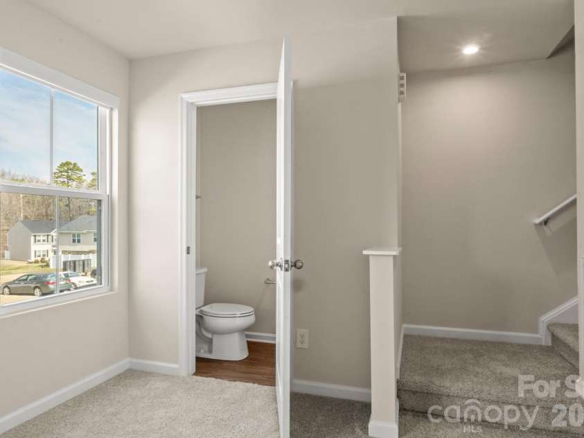 2615 McCurdy Trail, Charlotte, NC 28269.  MLS# CAR4353470, YatesRealty ID 13993. 