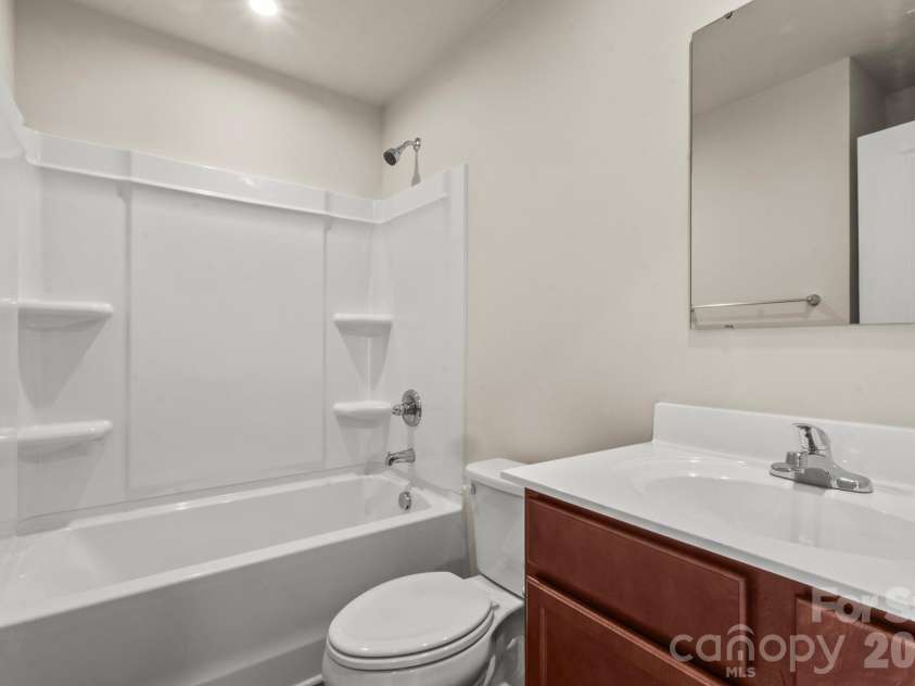 2615 McCurdy Trail, Charlotte, NC 28269.  MLS# CAR4353470, YatesRealty ID 13993. 