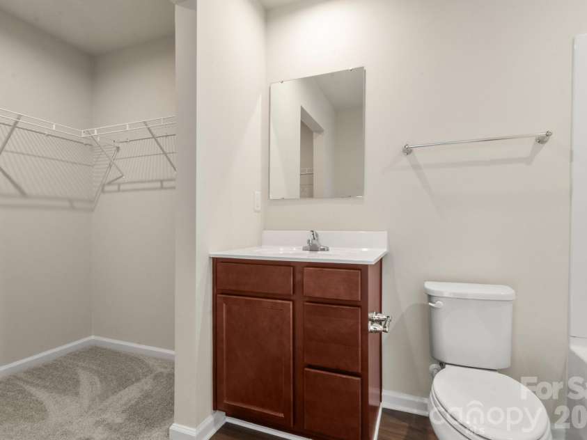 2615 McCurdy Trail, Charlotte, NC 28269.  MLS# CAR4353470, YatesRealty ID 13993. 