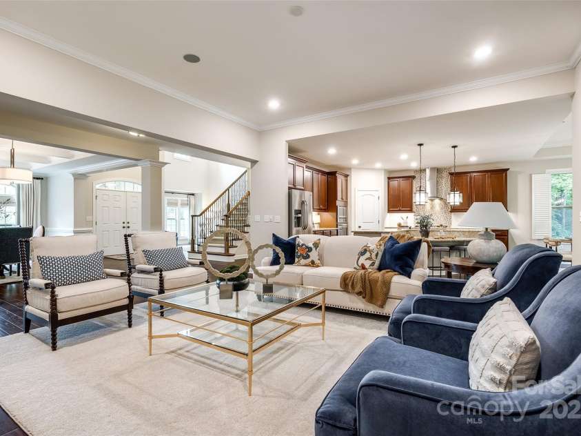 801 Hidden Pond Lane, Waxhaw, NC 28173.  MLS# CAR4253726, YatesRealty ID 13993. 