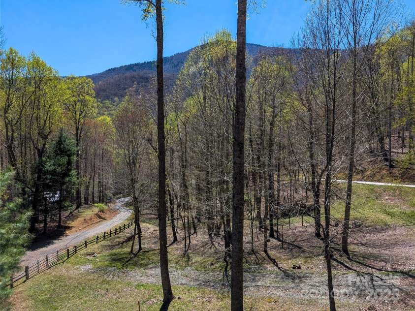 13 Miners Trace Road, Burnsville, NC 28714.  MLS# CAR4206928, YatesRealty ID 13994. Additional Mountain View!