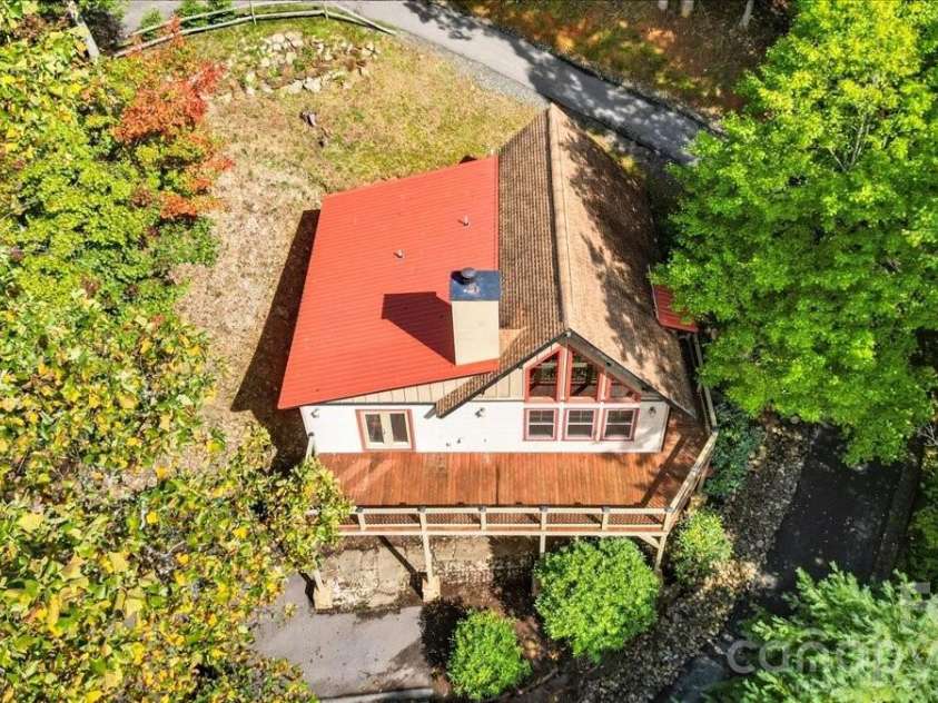 13 Miners Trace Road, Burnsville, NC 28714.  MLS# CAR4307496, YatesRealty ID 13994. 