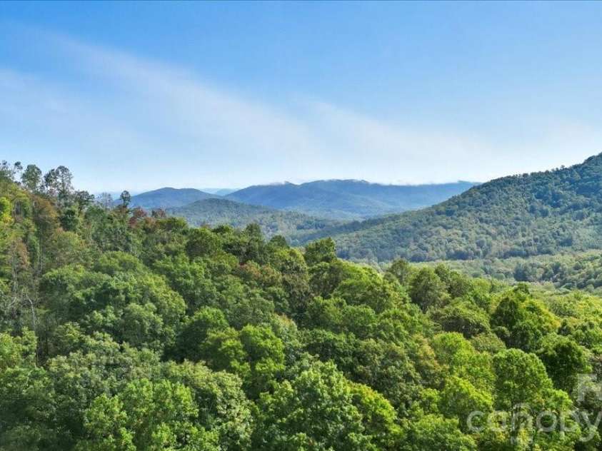 13 Miners Trace Road, Burnsville, NC 28714.  MLS# CAR4307496, YatesRealty ID 13994. 