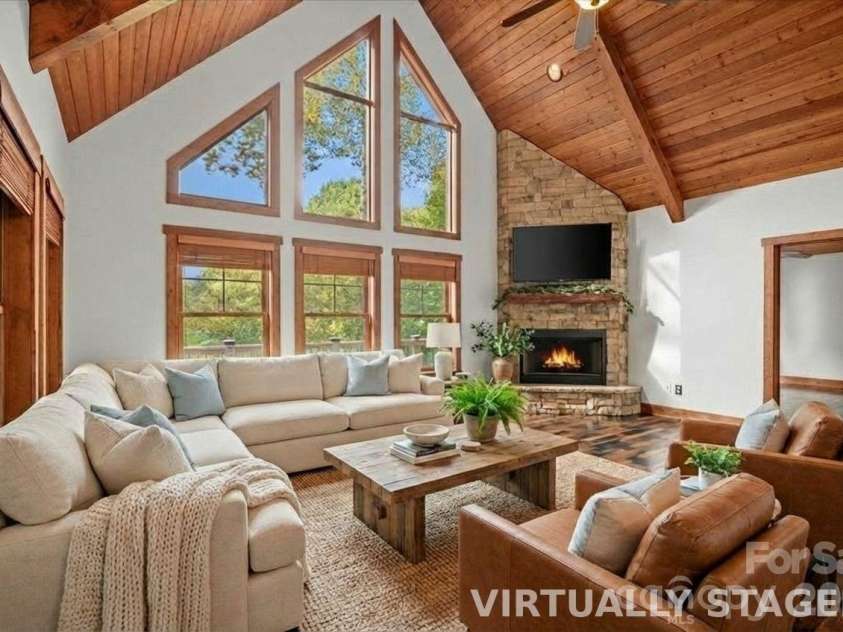 13 Miners Trace Road, Burnsville, NC 28714.  MLS# CAR4307496, YatesRealty ID 13994. 