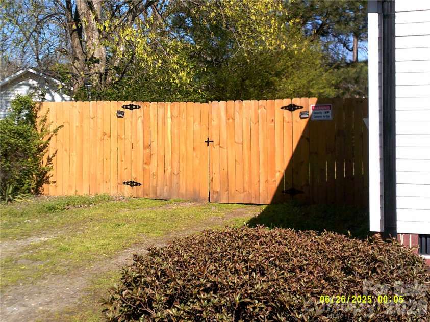 129 Desiree Drive, Statesville, NC 28677.  MLS# CAR4361416, YatesRealty ID 13995. 