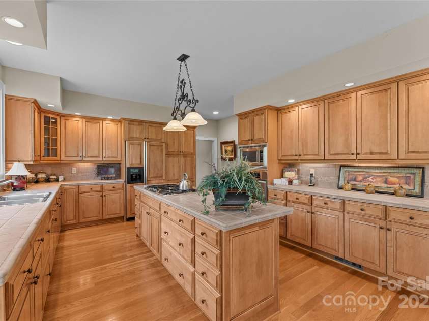 405 Kanasdatsi Drive, Brevard, NC 28712.  MLS# CAR4255040, YatesRealty ID 13995. 