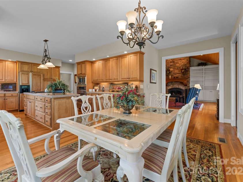 405 Kanasdatsi Drive, Brevard, NC 28712.  MLS# CAR4255040, YatesRealty ID 13995. 