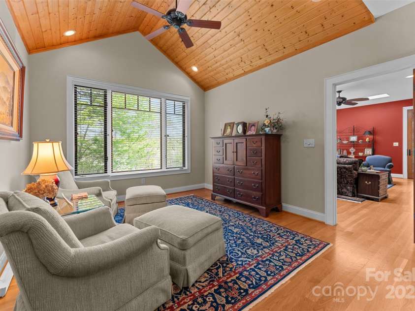 405 Kanasdatsi Drive, Brevard, NC 28712.  MLS# CAR4255040, YatesRealty ID 13995. 