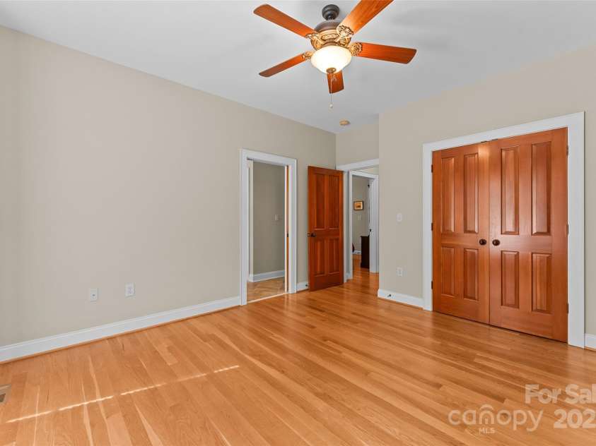 405 Kanasdatsi Drive, Brevard, NC 28712.  MLS# CAR4255040, YatesRealty ID 13995. 