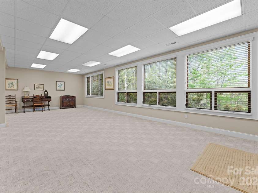 405 Kanasdatsi Drive, Brevard, NC 28712.  MLS# CAR4255040, YatesRealty ID 13995. 