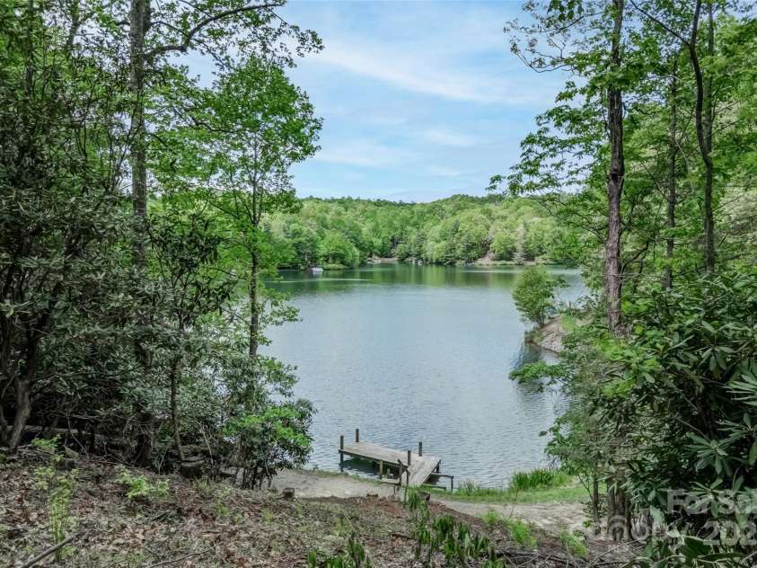 405 Kanasdatsi Drive, Brevard, NC 28712.  MLS# CAR4255040, YatesRealty ID 13995. 