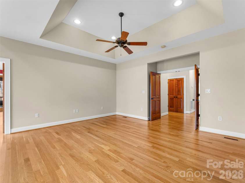 405 Kanasdatsi Drive, Brevard, NC 28712.  MLS# CAR4334054, YatesRealty ID 13995. 