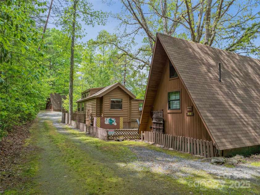 134 Fish Pond Lane, Murphy, NC 28906.  MLS# CAR4259606, YatesRealty ID 13996. 