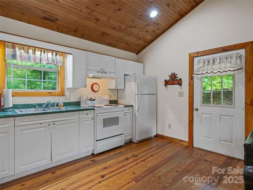 134 Fish Pond Lane, Murphy, NC 28906.  MLS# CAR4259606, YatesRealty ID 13996. 