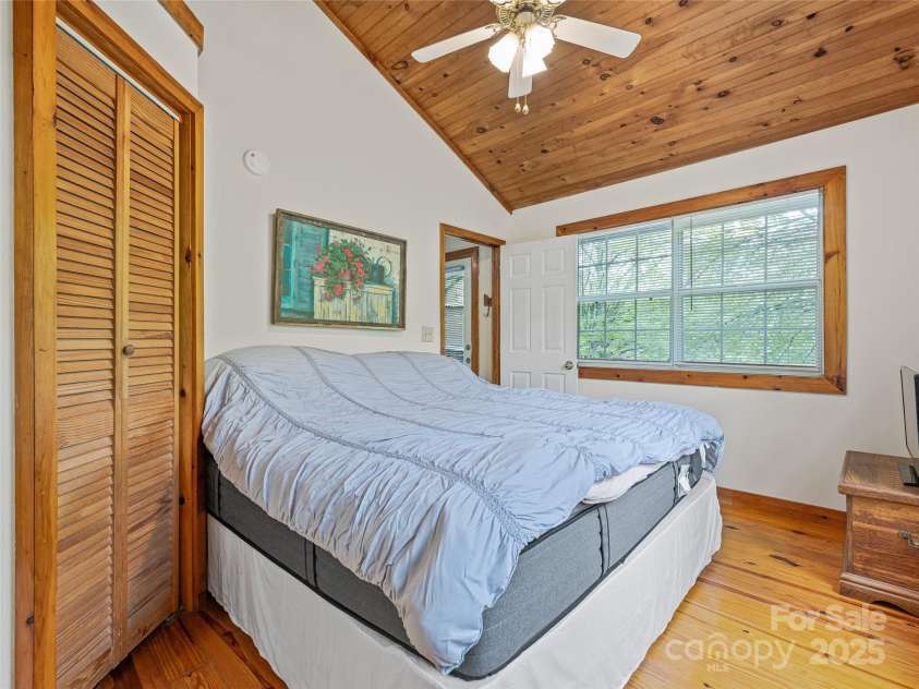 134 Fish Pond Lane, Murphy, NC 28906.  MLS# CAR4259606, YatesRealty ID 13996. 